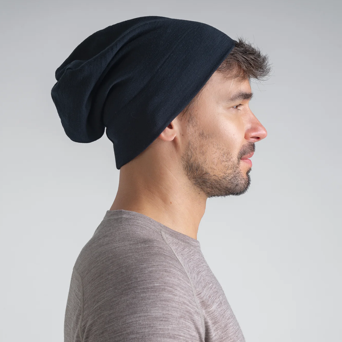 Hejma Merino Slouchy Beanie — Grape Mauve