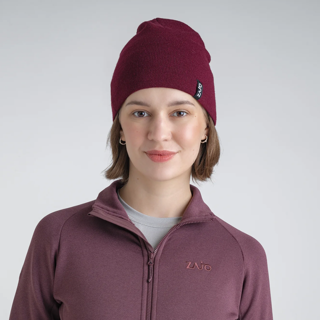 Signo Merino Beanie — Decadent Red